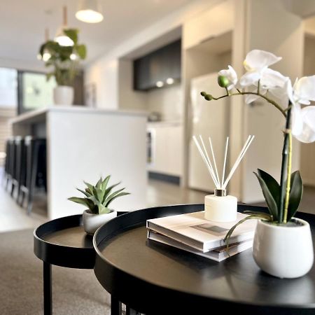 Modern & Central City - By Kosh Bnb Hamilton Esterno foto