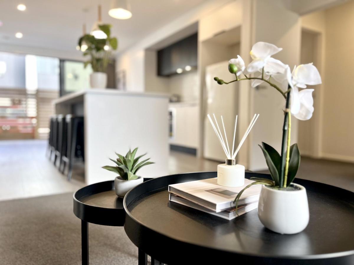 Modern & Central City - By Kosh Bnb Hamilton Esterno foto